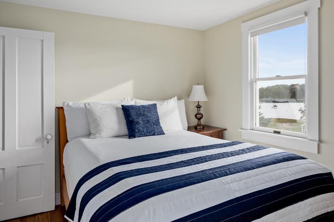 East Wind Inn & Suites Tenants Harbor Екстер'єр фото